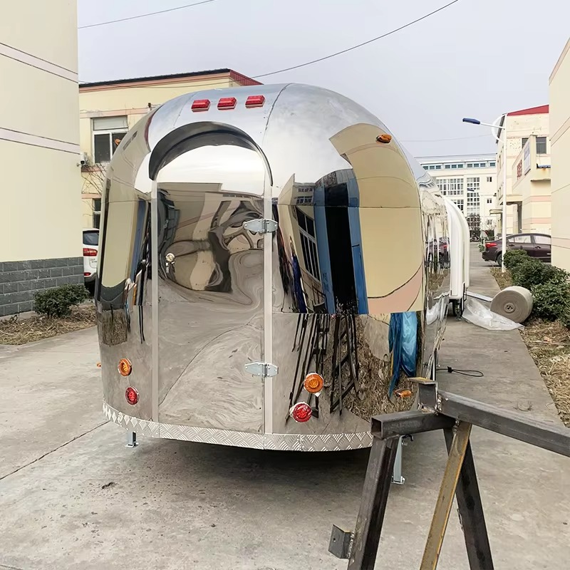 4WDフードトレーラー、フル装備キッチン、移動式商業ケータリ - Commercial Kitchen Trailer のレビューと価格