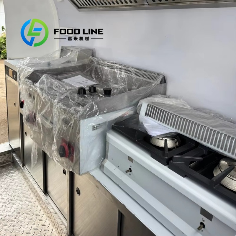 カスタマイズ可能なフードトレーラー、ピザオーブン、バーベキュ - Commercial Kitchen Trailer のレビューと価格